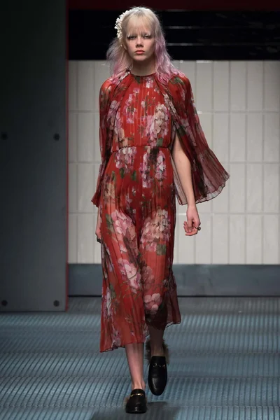 Look 26